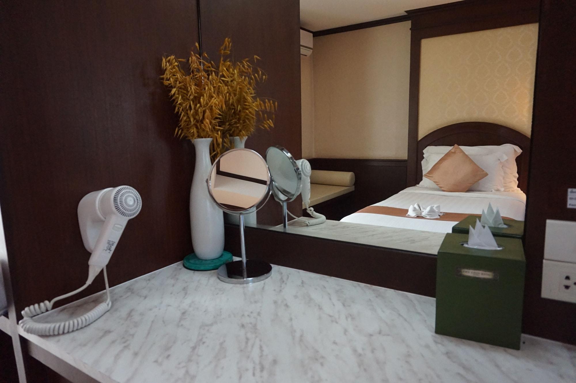 The Lion King Hotel Udonthani Εξωτερικό φωτογραφία